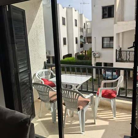 Sunny With A Terrace Bebe 509 パラリムニ